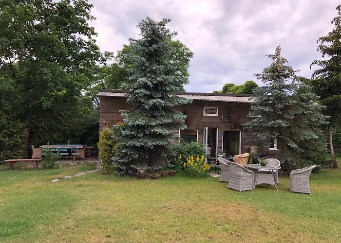 Caloroczny Blisko Lasu I Morza Na Urokliwej Dzialce 4300 M2 Дом отдыха