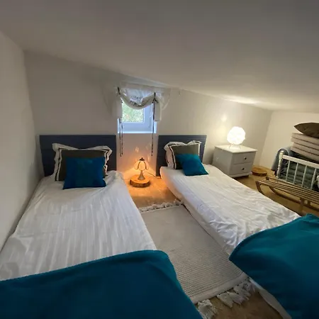 別荘 Caloroczny Blisko Lasu I Morza Na Urokliwej Dzialce 4300 M2 グダニスク