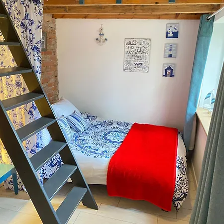Caloroczny Blisko Lasu I Morza Na Urokliwej Dzialce 4300 M2 Ferienhaus Danzig